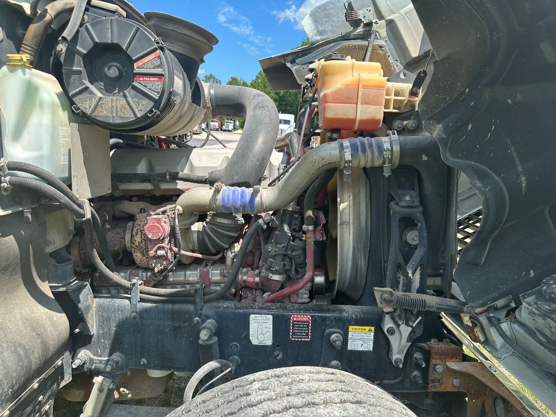 2012 MACK CHU613 - Image 31